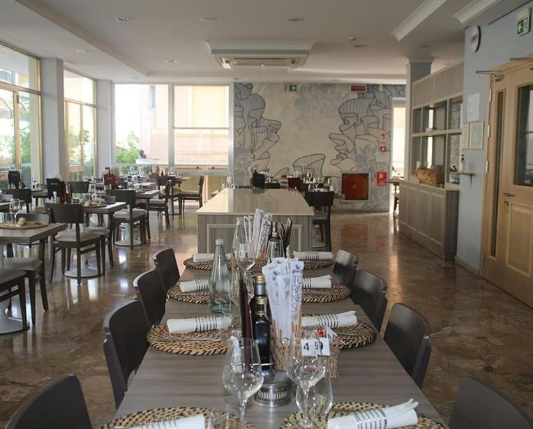 Hotel Mauri Marebello Εξωτερικό φωτογραφία