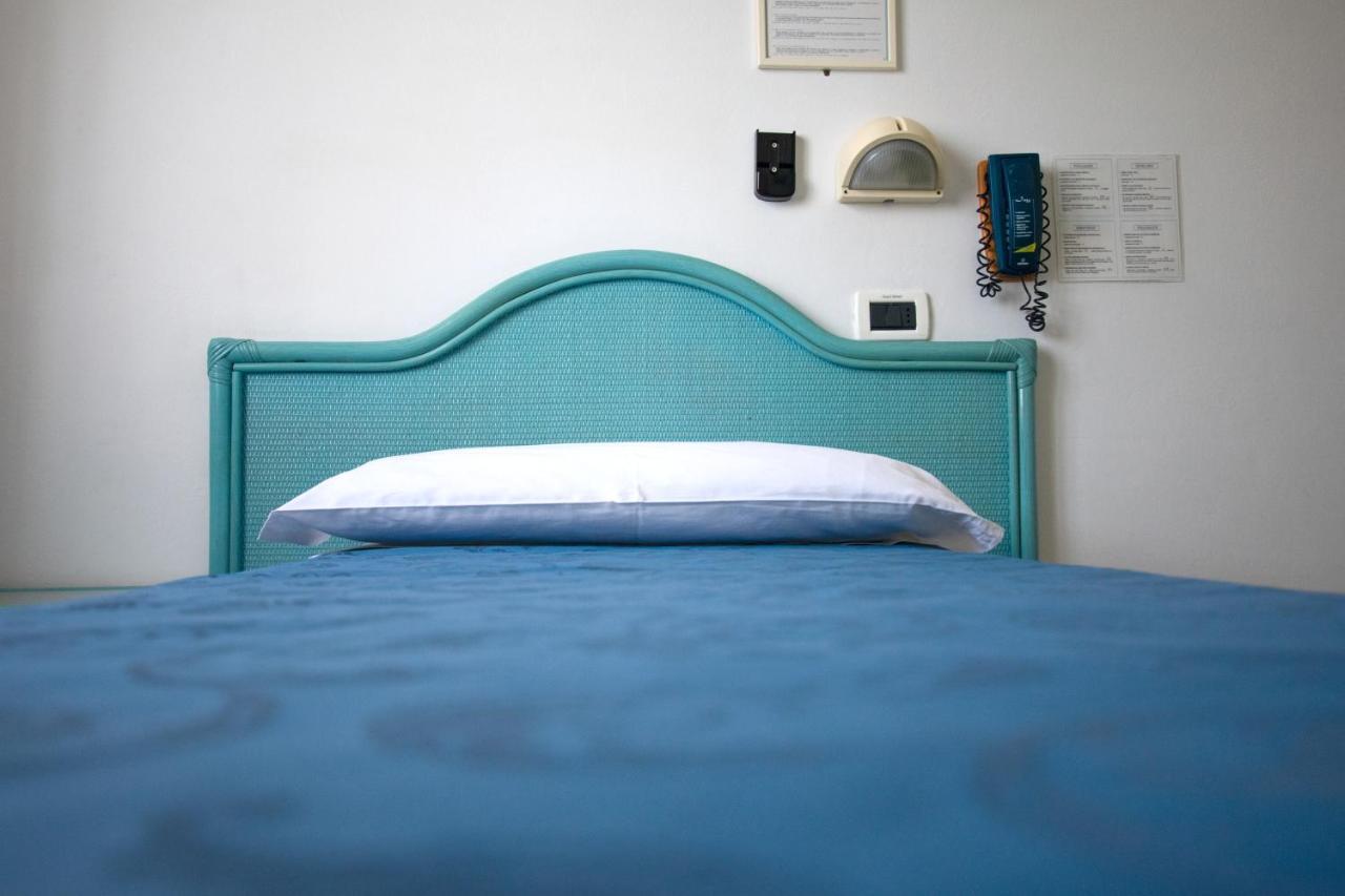 Hotel Mauri Marebello Εξωτερικό φωτογραφία